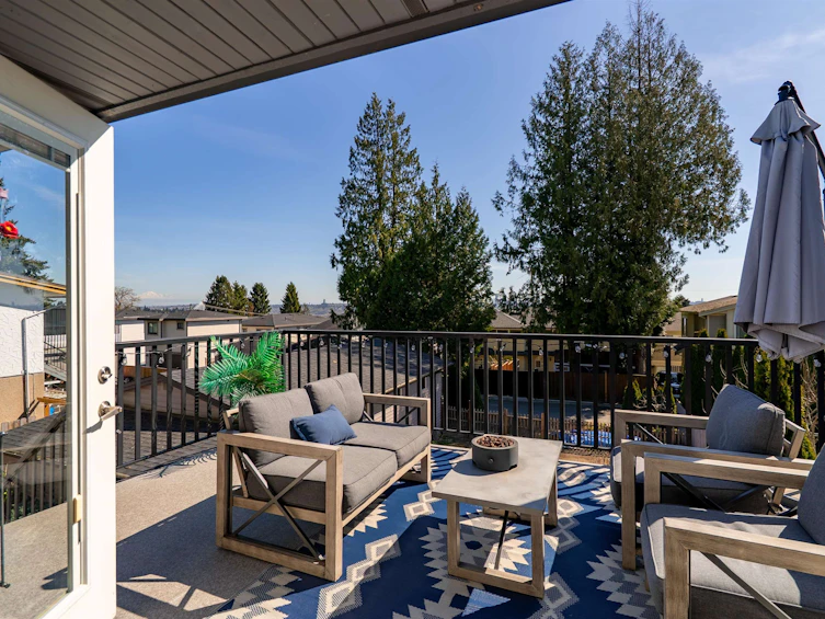 1056 Dansey Avenue, Coquitlam, BC, V3K 3H3 - 17