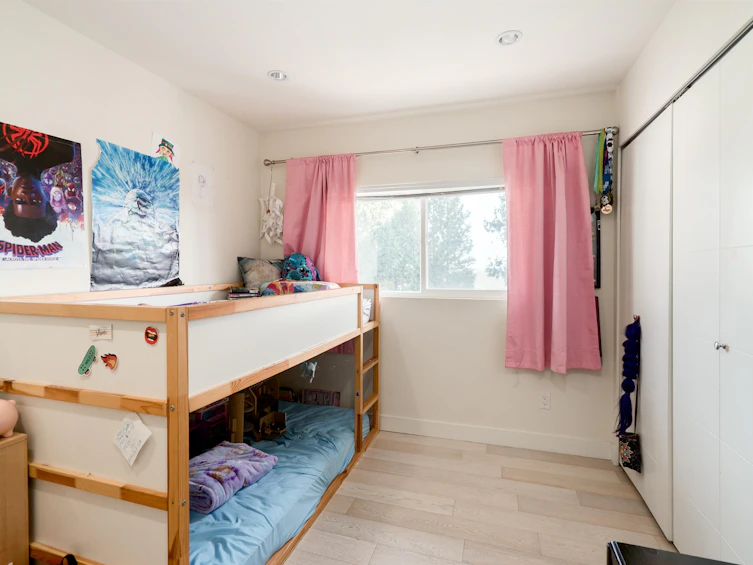1056 Dansey Avenue, Coquitlam, BC, V3K 3H3 - 14