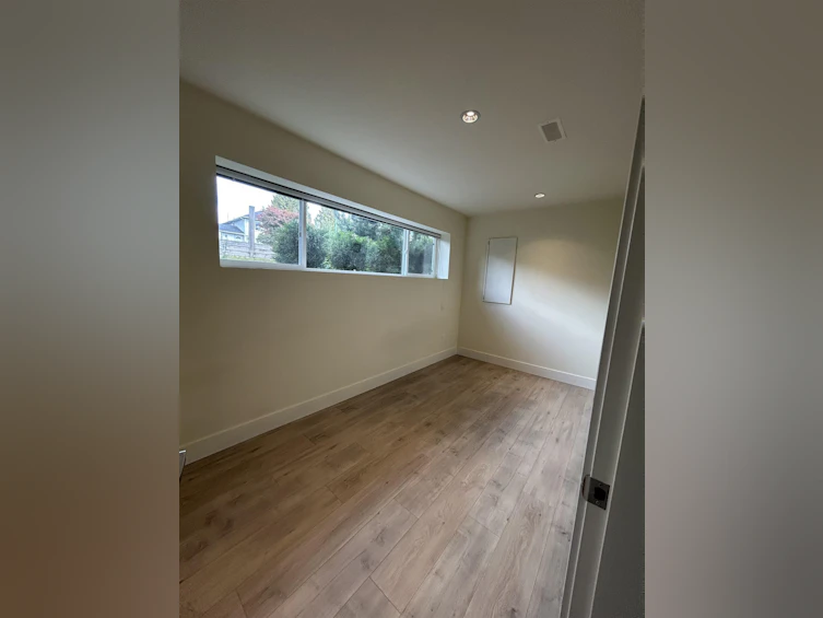 1056 Dansey Avenue, Coquitlam, BC, V3K 3H3 - 31