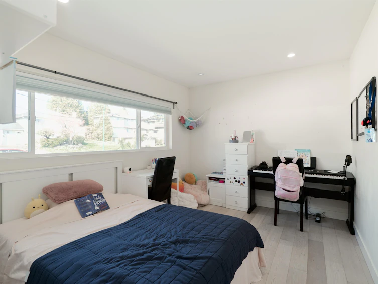 1056 Dansey Avenue, Coquitlam, BC, V3K 3H3 - 13