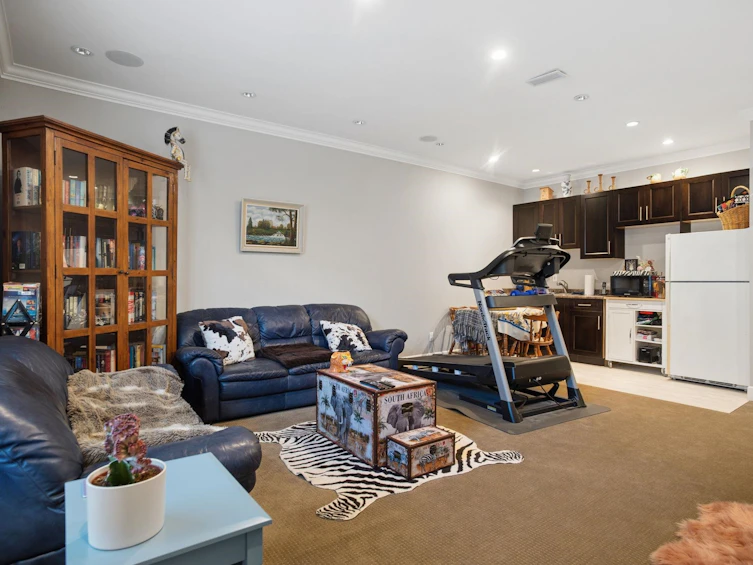 675 Clare Avenue, Burnaby, BC, V5B 4L5 - 28