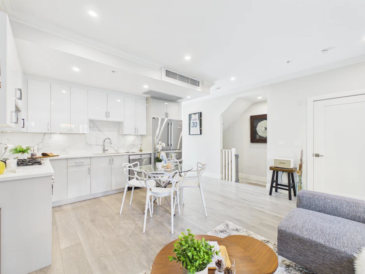 23-7565 Oak Street, Vancouver, BC, V6P 4A4 - 8