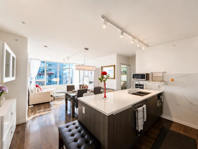 3208-6461 Telford Avenue - 4
