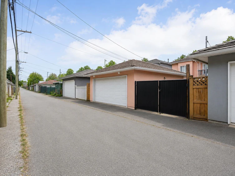 5345 Wales Street, Vancouver, BC, V5R 3M7 - 30