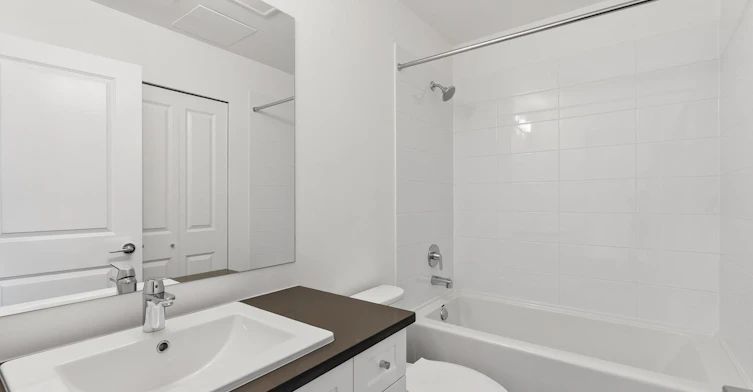 312-15735 85 Avenue, Surrey, BC, V4N 6Z1 - 9