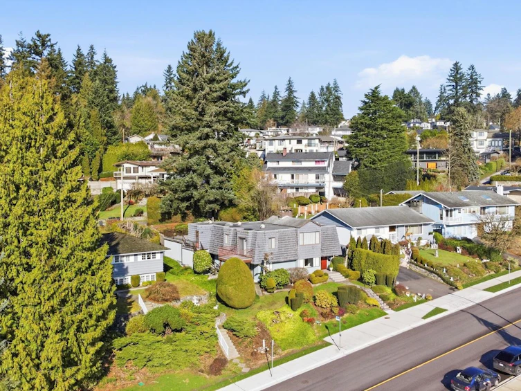 8355 Nelson Avenue, Burnaby, BC, V5J 4E8 - 33