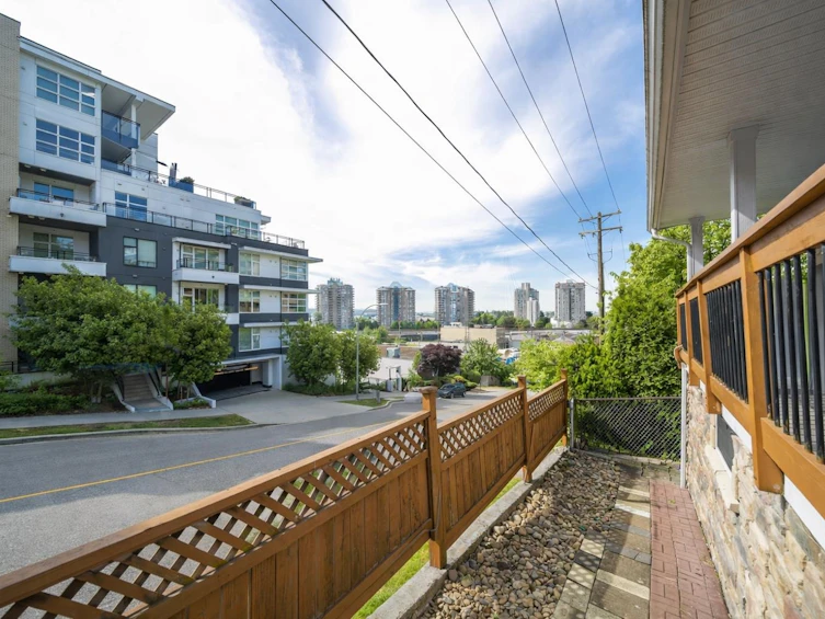 1011 Auckland Street, New Westminster, BC, V3M 1K9 - 3