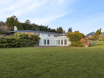 875 Eyremount Drive - 3
