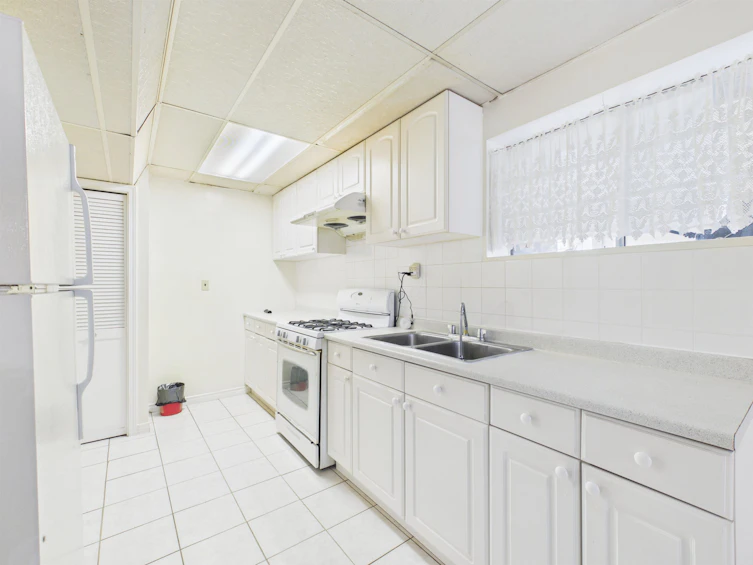 2336 Kensington Avenue, Burnaby, BC, V5B 4E2 - 18