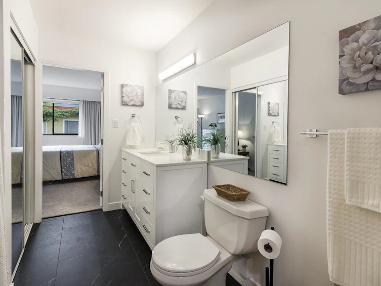 303-1610 Chesterfield Avenue, North Vancouver, BC, V7M 2N7 - 15