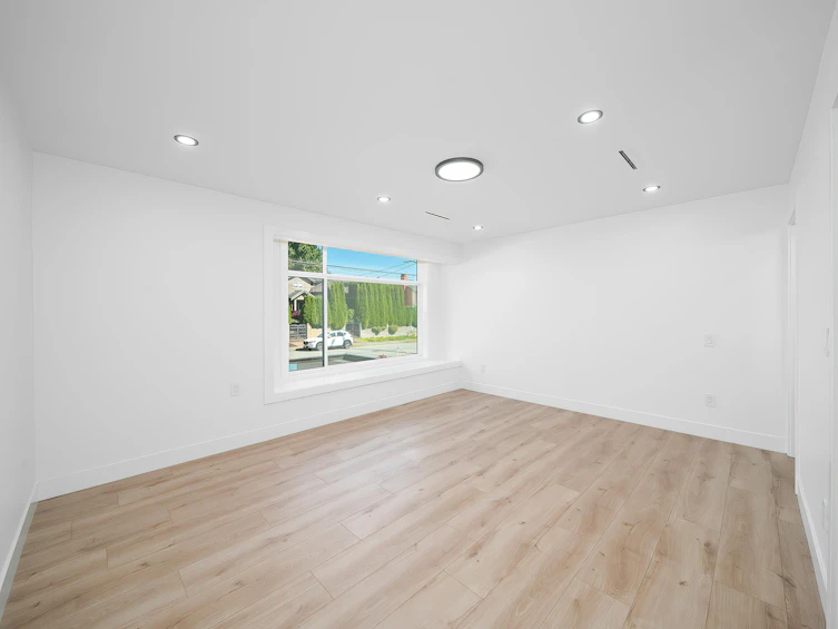 8014 11th Avenue, Burnaby, BC, V3N 2N7 - 39