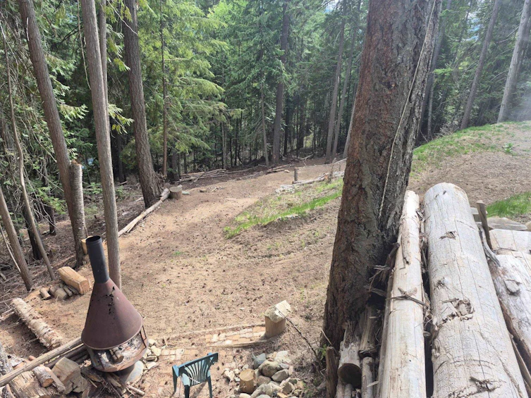 2818 Vickers Trail, Anglemont, BC, V0E 1M8 - 3