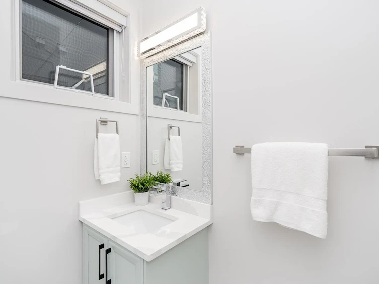 48 E 57th Avenue, Vancouver, BC, V5X 1S4 - 18