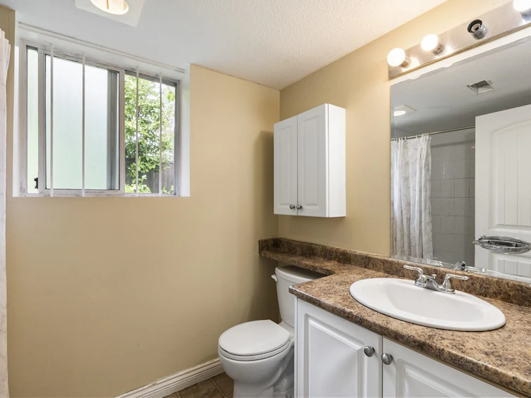 12649 89 Avenue, Surrey, BC, V3V 1A5 - 22
