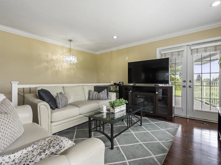 12649 89 Avenue, Surrey, BC, V3V 1A5 - 2