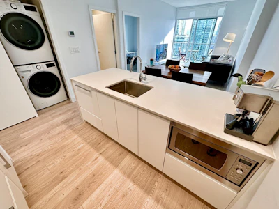 2407-2181 Madison Avenue - 4