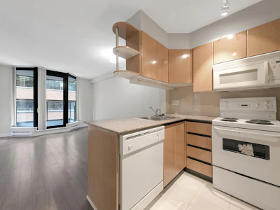 309-1189 Howe Street - 3