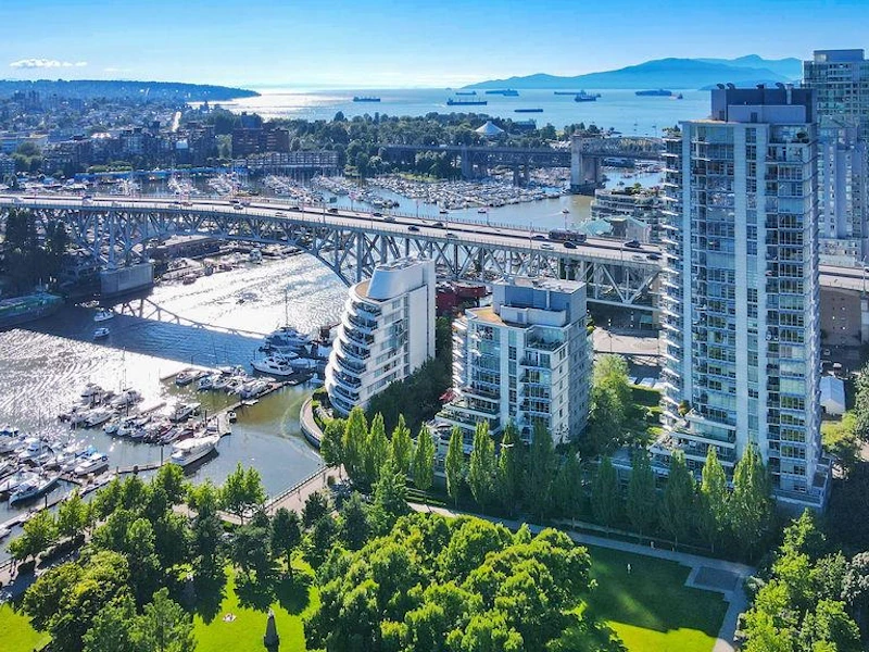 806 - 633 Kinghorne Mews, Vancouver BC V6Z 3H6