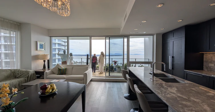 19FL-1500 Martin Street, Surrey, BC, V4B 0C2