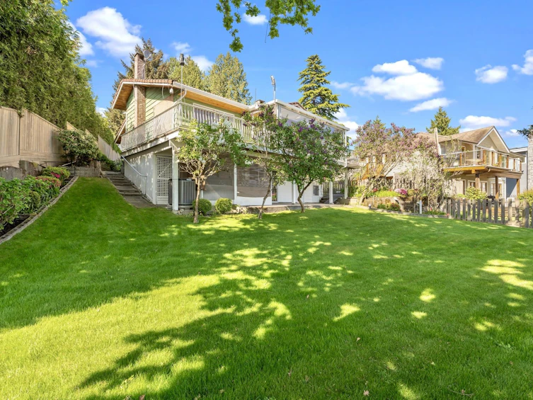 2560 Bellevue Avenue, West Vancouver, BC, V7V 1E4 - 23