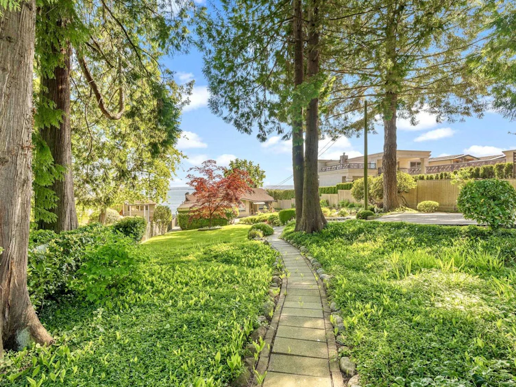 2560 Bellevue Avenue, West Vancouver, BC, V7V 1E4 - 16