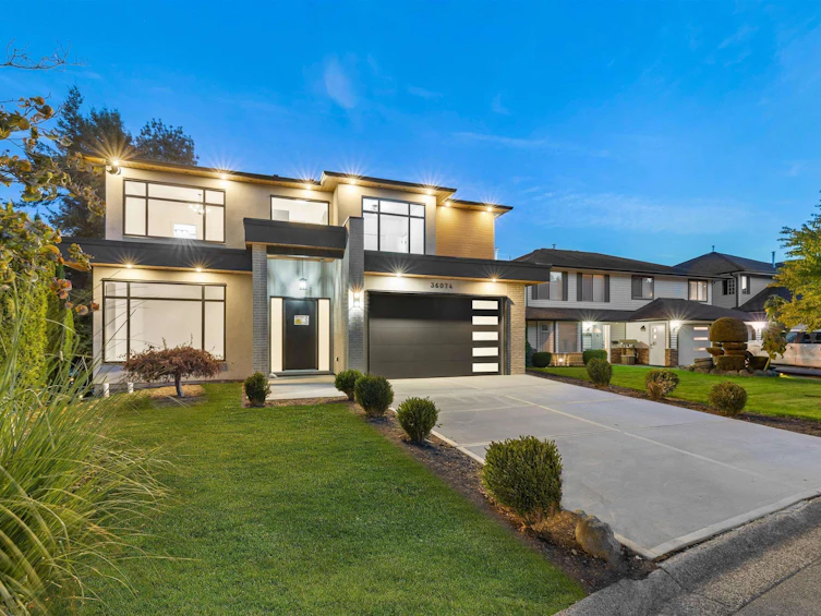 36074 Southridge Place, Abbotsford, BC, V3G 1E2 - 4