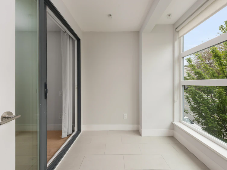 309-2477 Carolina Street, Vancouver, BC, V5T 0G8 - 8