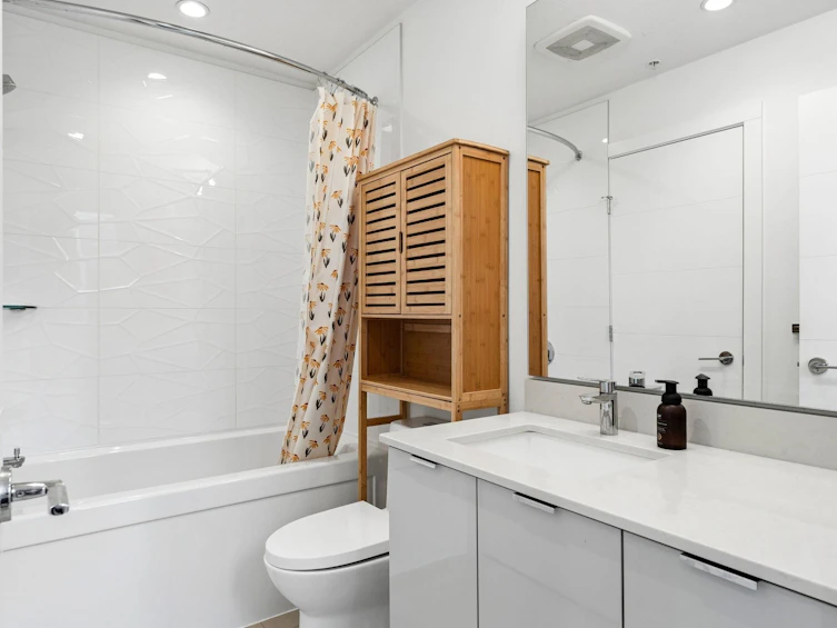 603-108 E 8th Street, North Vancouver, BC, V7L 0H1 - 12