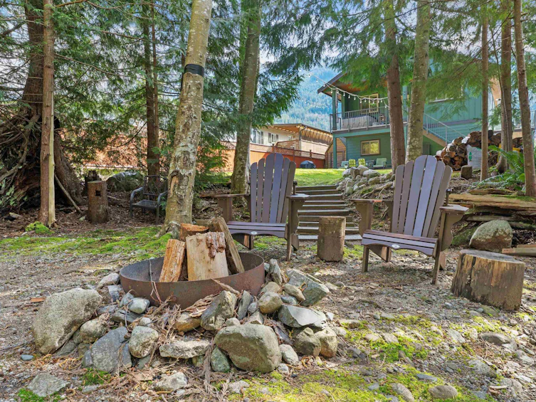 746 Upper Crescent, Squamish, BC, V8B 1J2 - 36