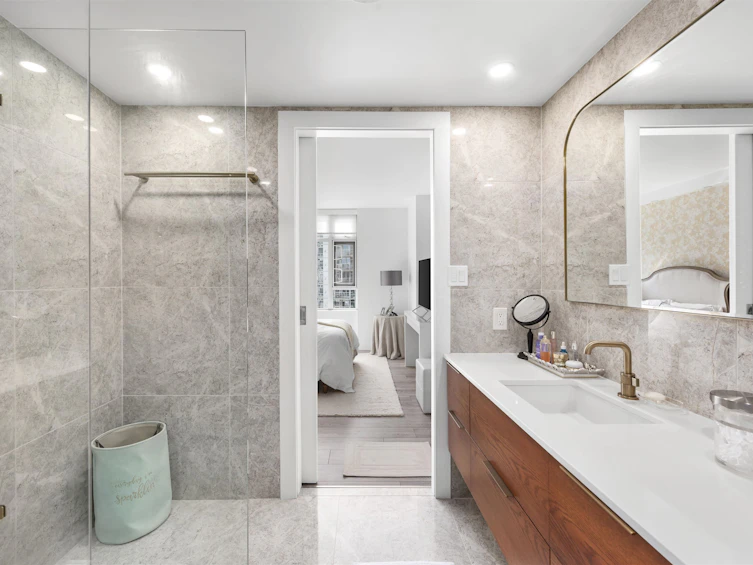 1008-198 Aquarius Mews, Vancouver, BC, V6Z 2Y4 - 22