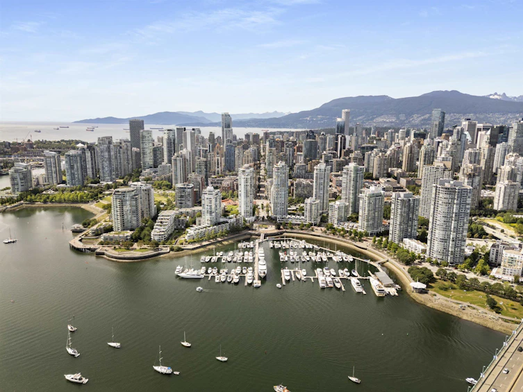 1008-198 Aquarius Mews, Vancouver, BC, V6Z 2Y4 - 32