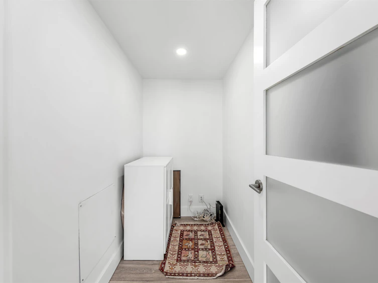 1008-198 Aquarius Mews, Vancouver, BC, V6Z 2Y4 - 13
