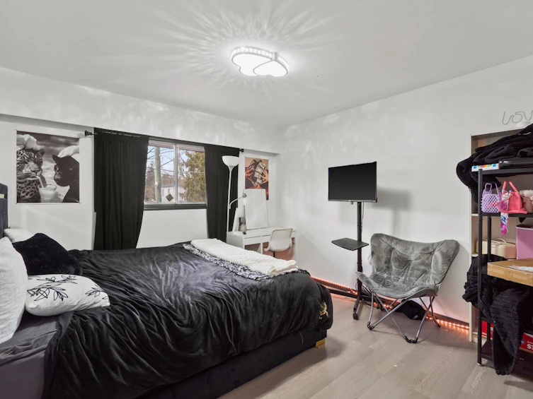 4900 200th Street, Langley, BC, V3A 1L5 - 14