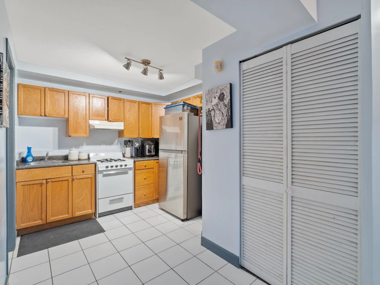 4900 200th Street, Langley, BC, V3A 1L5 - 11