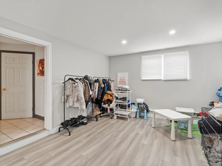 4900 200th Street, Langley, BC, V3A 1L5 - 20