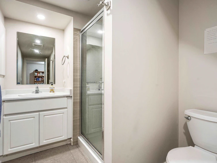 404 Birch Street, Cultus Lake, BC, V2R 4Z3 - 31