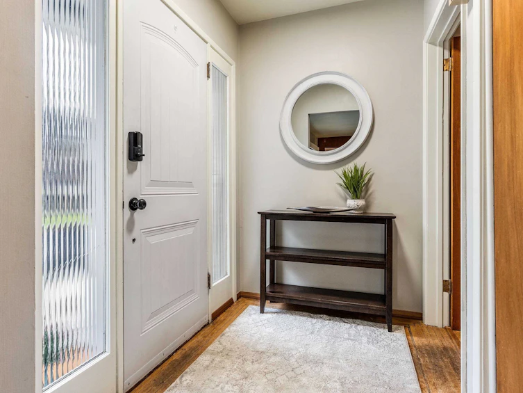 404 Birch Street, Cultus Lake, BC, V2R 4Z3 - 8