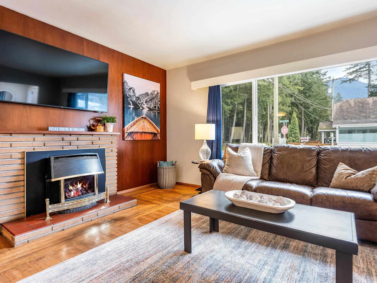 404 Birch Street, Cultus Lake, BC, V2R 4Z3 - 10