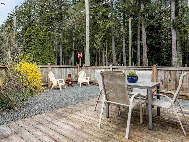 404 Birch Street, Cultus Lake, BC, V2R 4Z3 - 32
