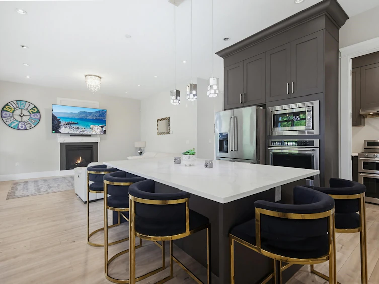 3399 Derbyshire Avenue, Coquitlam, BC, V3E 0G3 - 23