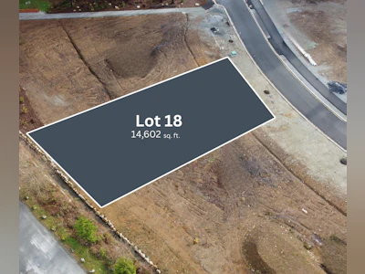 LOT 18-2307 Sunnyside Road - 3
