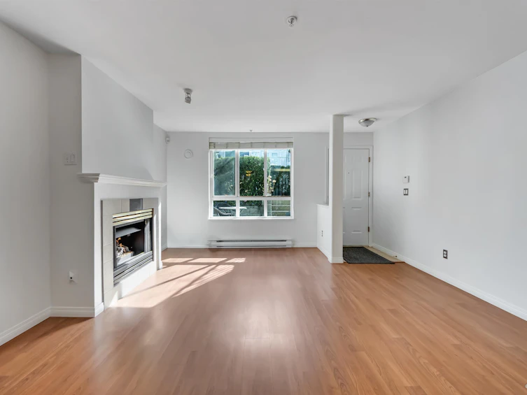 127-6588 Southoaks Crescent, Burnaby, BC, V5E 4K1 - 4