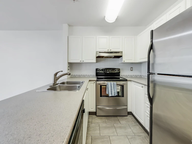 127-6588 Southoaks Crescent, Burnaby, BC, V5E 4K1 - 13