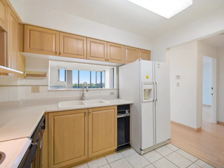 908-7500 Granville Avenue, Richmond, BC, V6Y 3Y6 - 17