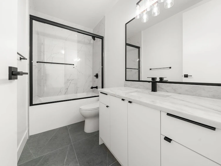 1511 Burrill Avenue, North Vancouver, BC, V7K 1L8 - 32