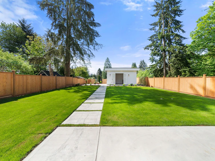 1511 Burrill Avenue, North Vancouver, BC, V7K 1L8 - 34