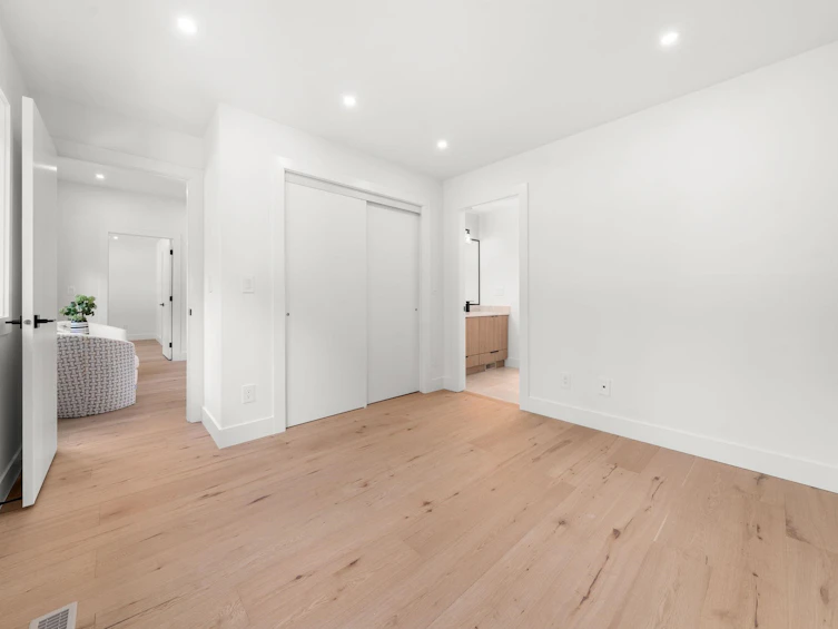 1511 Burrill Avenue, North Vancouver, BC, V7K 1L8 - 19