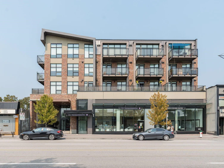 305-4223 Hastings Street, Burnaby, BC, V5C 2J5