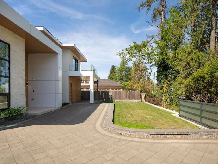 10100 Granville Avenue, Richmond, BC, V6Y 1R4 - 34