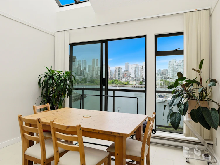 774 Millbank, Vancouver, BC, V5Z 3Z3 - 5